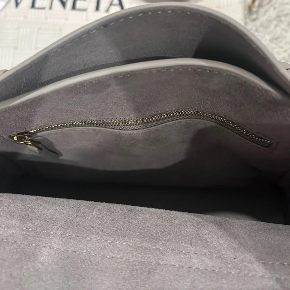 Ciao Ciao - Gray Leather Top-Handle Bag with Braided Accent - Size SMALL - Picture 9 of 10